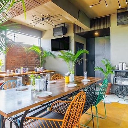 Fabhotel Prime Om Epic Vijay Nagar Indore Bagian luar foto