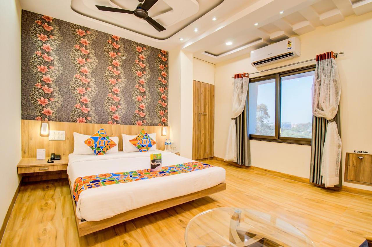 Fabhotel Prime Om Epic Vijay Nagar Indore Bagian luar foto