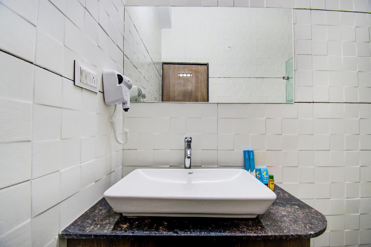 Fabhotel Prime Om Epic Vijay Nagar Indore Bagian luar foto